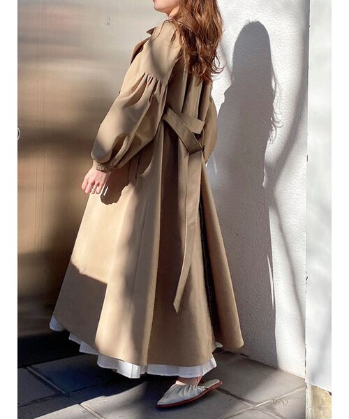 dazzlin（ダズリン）の「ボリュームレディトレンチコート（トレンチコート・レディース・ベージュ/グレー・SMALL/MEDIUM）」の5枚目の写真