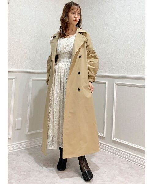 dazzlin（ダズリン）の「ボリュームレディトレンチコート（トレンチコート・レディース・ベージュ/グレー・SMALL/MEDIUM）」の7枚目の写真
