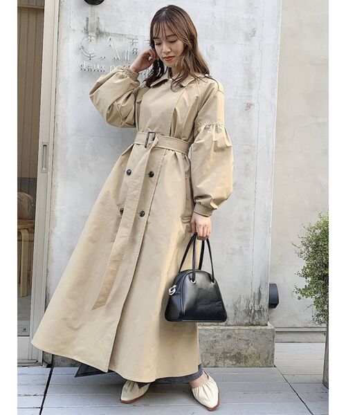 dazzlin（ダズリン）の「ボリュームレディトレンチコート（トレンチコート・レディース・ベージュ/グレー・SMALL/MEDIUM）」の6枚目の写真