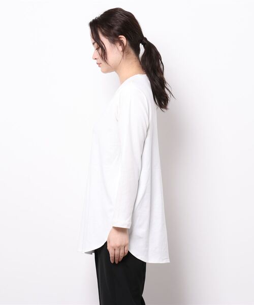 AMERICAN HOLIC（アメリカンホリック）の「裾ラウンドカットプルオーバー（Tシャツ/カットソー・レディース・オフホワイト・S/M/L）」の3枚目の写真