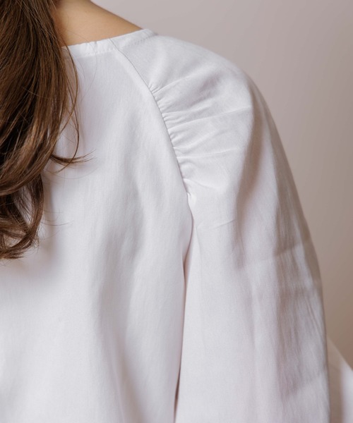 flower（フラワー）の「ウィングギャザーブラウス（Tシャツ/カットソー・レディース・アイボリー/ホワイト・FREE）」の20枚目の写真