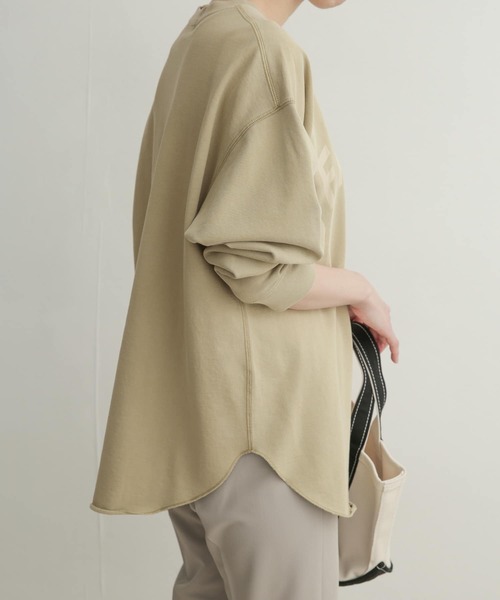 URBAN RESEARCH DOORS（アーバンリサーチドアーズ）の「ピグメントプリントスウェット（スウェット・レディース・チャコールグレー/ライトベージュ/ライトカーキ・1）」の15枚目の写真