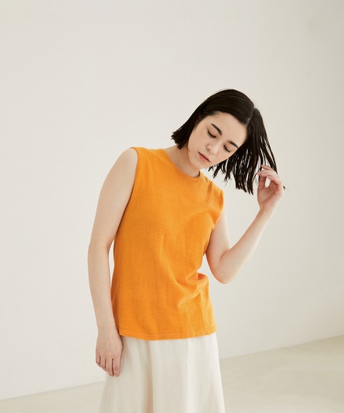 SALON adam et rope'（サロン アダム エ ロペ）の「【極上の肌ざわり】ノースリーブT-SHIRTS -CreamyCotton /クリーミーコットン-（Tシャツ/カットソー・レディース・ピンク/オレンジ/ホワイト系その他2/オフホワイト/ライトグリーン/ブラック系その他・FREE）」の6枚目の写真