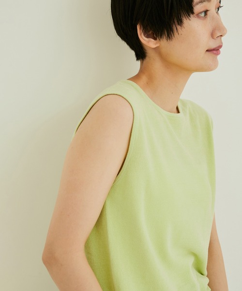 SALON adam et rope'（サロン アダム エ ロペ）の「【極上の肌ざわり】ノースリーブT-SHIRTS -CreamyCotton /クリーミーコットン-（Tシャツ/カットソー・レディース・ピンク/オレンジ/ホワイト系その他2/オフホワイト/ライトグリーン/ブラック系その他・FREE）」の17枚目の写真