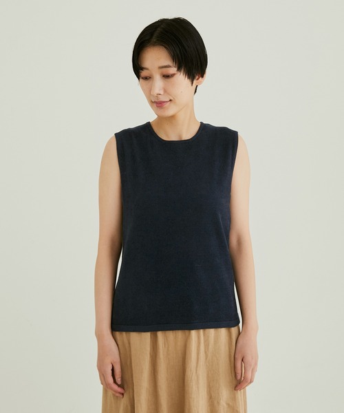 SALON adam et rope'（サロン アダム エ ロペ）の「【極上の肌ざわり】ノースリーブT-SHIRTS -CreamyCotton /クリーミーコットン-（Tシャツ/カットソー・レディース・ピンク/オレンジ/ホワイト系その他2/オフホワイト/ライトグリーン/ブラック系その他・FREE）」の16枚目の写真