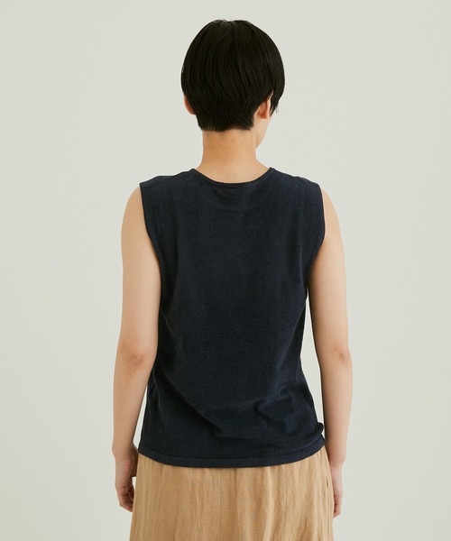 SALON adam et rope'（サロン アダム エ ロペ）の「【極上の肌ざわり】ノースリーブT-SHIRTS -CreamyCotton /クリーミーコットン-（Tシャツ/カットソー・レディース・ピンク/オレンジ/ホワイト系その他2/オフホワイト/ライトグリーン/ブラック系その他・FREE）」の14枚目の写真