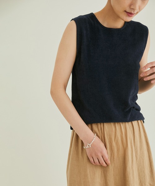 SALON adam et rope'（サロン アダム エ ロペ）の「【極上の肌ざわり】ノースリーブT-SHIRTS -CreamyCotton /クリーミーコットン-（Tシャツ/カットソー・レディース・ピンク/オレンジ/ホワイト系その他2/オフホワイト/ライトグリーン/ブラック系その他・FREE）」の10枚目の写真