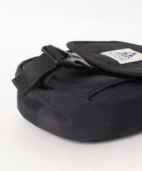GERRY(ジェリー)の「【GERRY/ジェリー】ワンポイントロゴ サークル ミニショルダーバッグ(ショルダーバッグ・メンズ・ブラック/ベージュ/ネイビー・FREE)」の7枚目の写真