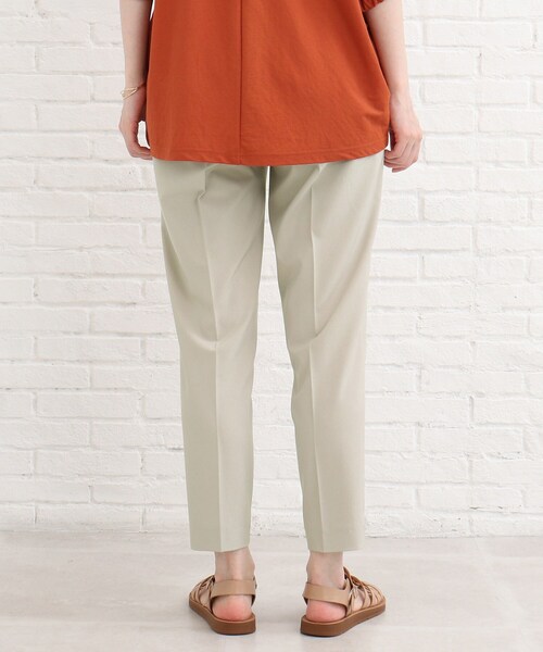 SHOO・LA・RUE(シューラルー)の「◆【接触冷感/洗濯機可/SS-3L】サマータックテーパードパンツ(その他パンツ・レディース・ナチュラル/ブルー/ブラック/ベージュ/ピンク系・10/05/03/02/04/01)」の6枚目の写真