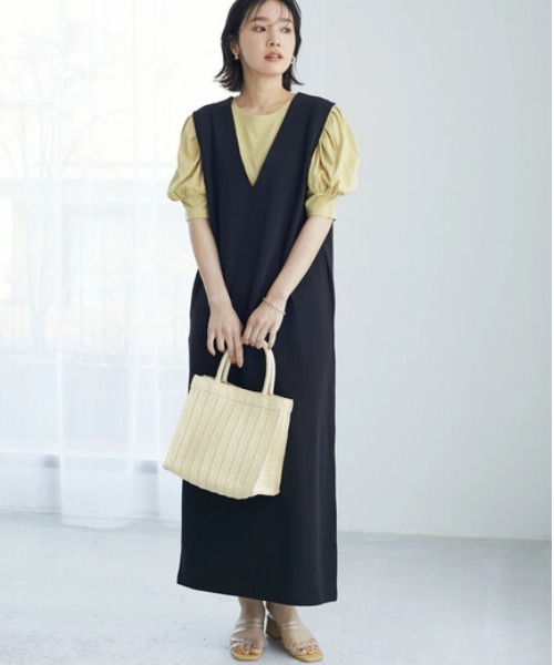 Green　Parks（グリーンパークス）の「・ELENCARE DUE Vネックロングジャンスカ（ジャンパースカート・レディース・ブラック/イエロー/アイボリー・FREE）」の3枚目の写真