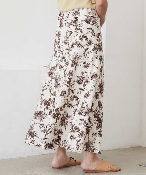 INCEDE(インシード)の「単色フラワープリント ブッチャースカート(スカート・レディース・ブラック/ブラウン/ブルー・LL/3L/4L/TL/M)」の17枚目の写真