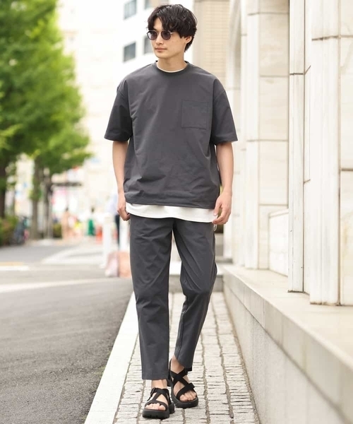 a.v.v（アーヴェヴェ）の「【S-XXL】ドローコード付きワイドシルエットカットソー（セットアップ対応）（Tシャツ/カットソー・メンズ・ブラック/ホワイト/チャコールグレー・48/50/46/44/52）」の17枚目の写真