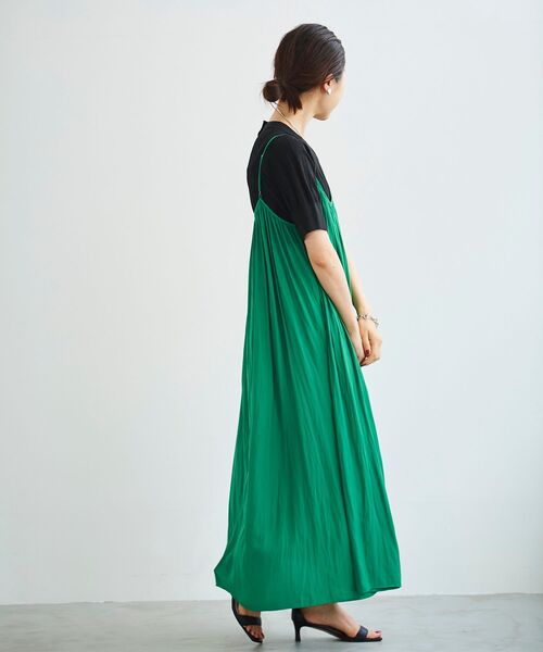 le.coeur blanc（ルクールブラン）の「デシンギャザーキャミワンピース（ワンピース・レディース・ブラック/パープル/グリーン・38）」の8枚目の写真