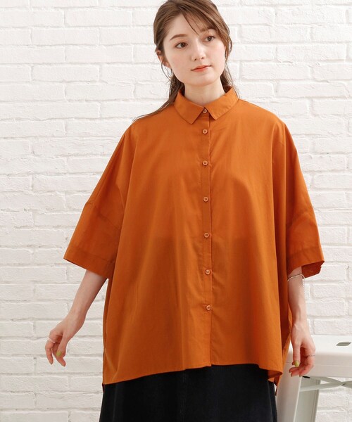 SHOO・LA・RUE(シューラルー)の「◆ポンチョ風前あきシャツ(シャツ/ブラウス・レディース・ライトブルー/カーキ/オレンジ/ホワイト系・00)」の19枚目の写真