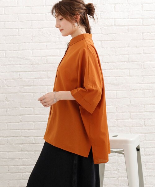 SHOO・LA・RUE(シューラルー)の「◆ポンチョ風前あきシャツ(シャツ/ブラウス・レディース・ライトブルー/カーキ/オレンジ/ホワイト系・00)」の20枚目の写真