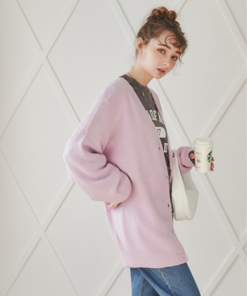 ANGIE(アンジー)の「オーバーサイズVネックニットカーディガン(カーディガン/ボレロ・レディース・パープル/ネイビー/ピンク/ライム/オレンジ/ブラウン/ベージュ/杢グレー/アイボリー/ライトパープル/ライトグリーン・FREE)」の21枚目の写真