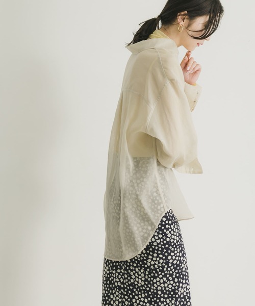 URBAN RESEARCH（アーバンリサーチ）の「ソフトオーガンジーシアーシャツ（シャツ/ブラウス・レディース・ブルー/ベージュ系その他/ブラック・36/38）」の15枚目の写真