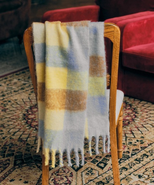 AMERICAN HOLIC（アメリカンホリック）の「ブークレフリンジストール（ストール/ショール・レディース・オフホワイト/イエロー/ブルー/パープル・FREE）」の5枚目の写真