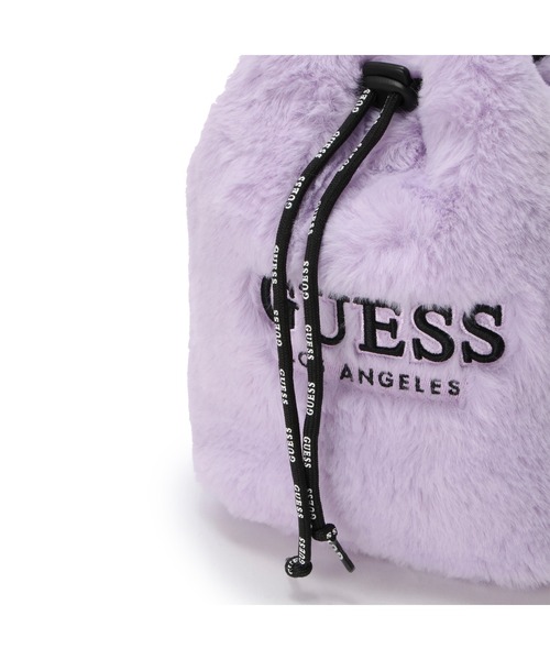 Guess（ゲス）の「FAUX Fur Bucket Bag（ハンドバッグ・レディース・ブラック/クリーム/ライトパープル・ONE SIZE）」の9枚目の写真
