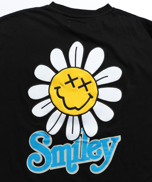 SMILEY FACE(スマイリーフェイス)の「【SMILEY FACE/スマイリーフェイス】フラワースマイルロングスリーブTシャツ(Tシャツ/カットソー・メンズ・ホワイト/ブラック/グリーン・44/46)」の15枚目の写真