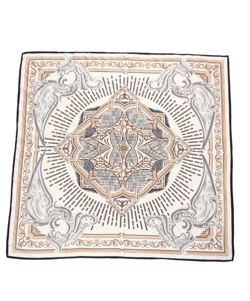 GLOBAL WORK（グローバルワーク）の「大判スカーフ/162479（バンダナ/スカーフ・レディース・オフホワイト/ネイビー/ライトブルー・FREE）」の4枚目の写真