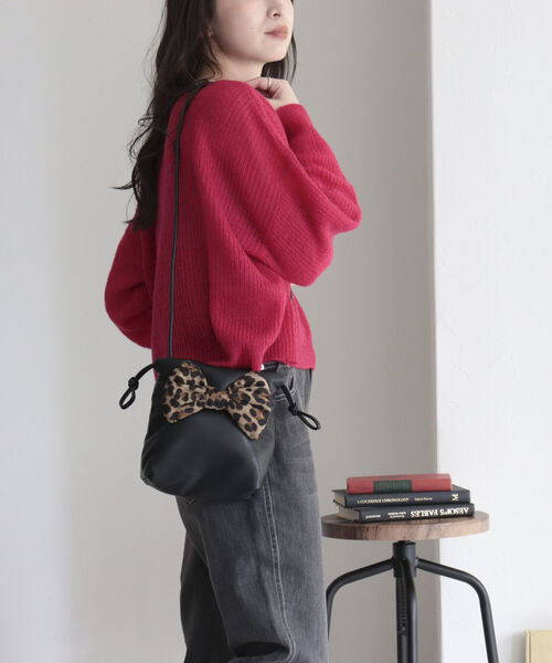 fredy repit（フレディレピ）の「リボンキンチャクポシェット（ショルダーバッグ・レディース・ブラック/チャコールグレー/キナリ・FREE）」の16枚目の写真