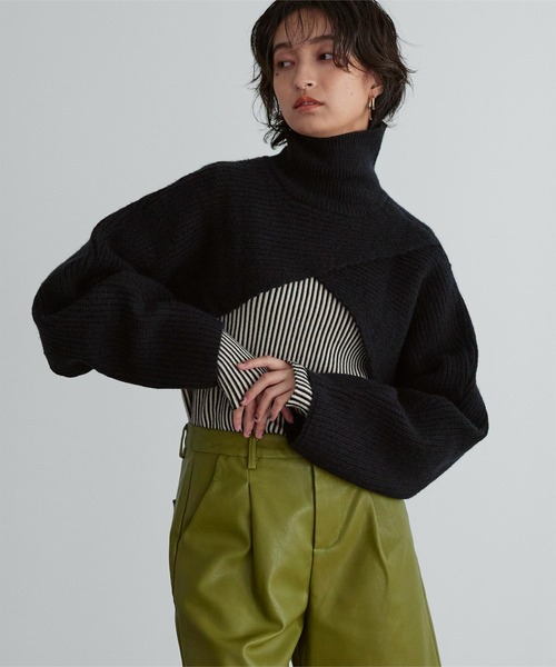 miette(ミエット)の「アルパカタッチ2wayハイネックショートニット(ニット/セーター・レディース・ブラック/パープル/グリーン・FREE)」の2枚目の写真