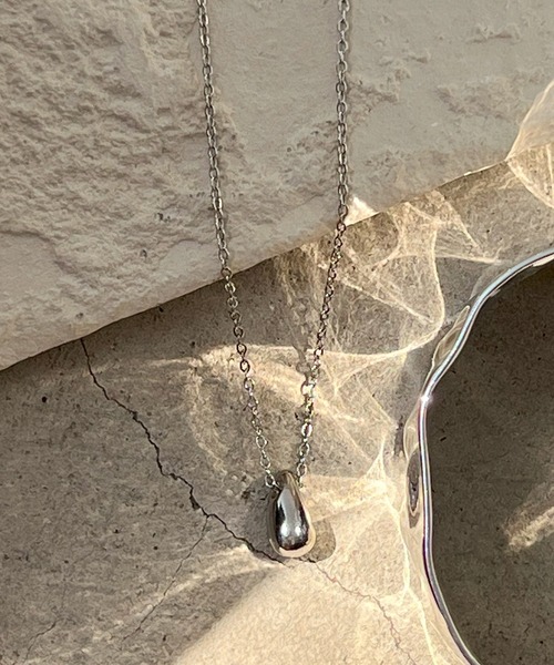 styiro（スタイロ）の「【金アレ対応/サージカルステンレス316L】華奢ドロップネックレス /レイヤード・重ね付け対応 /オフィス・デイリー（ネックレス・レディース・シルバー/ゴールド・FREE）」の22枚目の写真