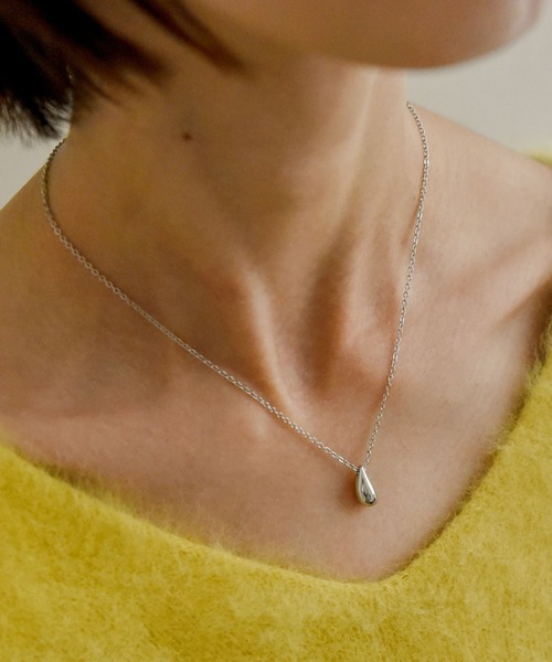 styiro（スタイロ）の「【金アレ対応/サージカルステンレス316L】華奢ドロップネックレス /レイヤード・重ね付け対応 /オフィス・デイリー（ネックレス・レディース・シルバー/ゴールド・FREE）」の5枚目の写真