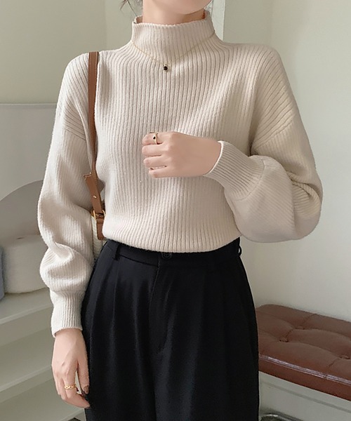 Doula Doula(ドゥーラドゥーラ)の「ハイネックリブニット(ニット/セーター・レディース・ホワイト/ブラック/イエロー/キャメル/ベージュ・FREE)」の2枚目の写真