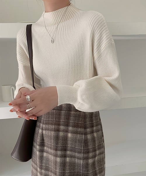 Doula Doula(ドゥーラドゥーラ)の「ハイネックリブニット(ニット/セーター・レディース・ホワイト/ブラック/イエロー/キャメル/ベージュ・FREE)」の17枚目の写真