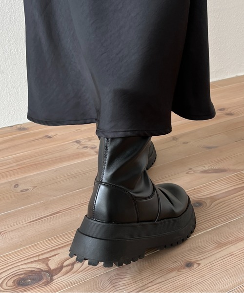 soft touch volume sole middle boots / ソフトタッチボリュームソール