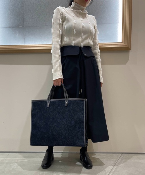 A VACATION(アヴァケーション)の「【A VACATION / アヴァケーション】TANK PAISLEY BLUE / タンクペイズリートートバッグ(トートバッグ・レディース・ブルー・FREE)」の2枚目の写真