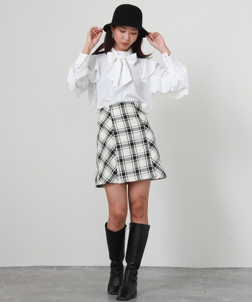 Cheek（チーク）の「ロービングチェックチェックミニスカート（スカート・レディース・ブラック/オフホワイト/グレー・SMALL/MEDIUM）」の15枚目の写真