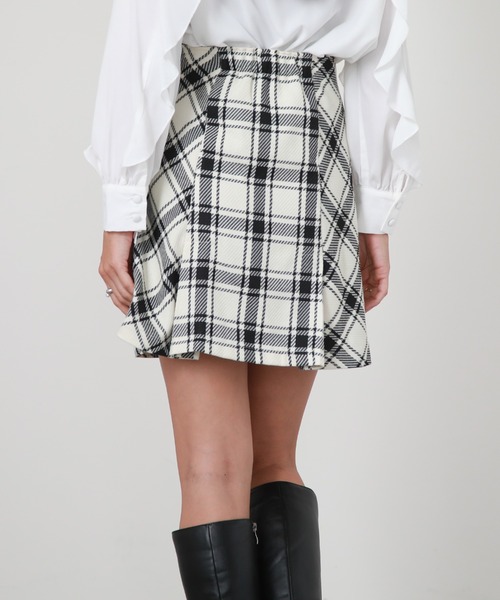 Cheek（チーク）の「ロービングチェックチェックミニスカート（スカート・レディース・ブラック/オフホワイト/グレー・SMALL/MEDIUM）」の21枚目の写真