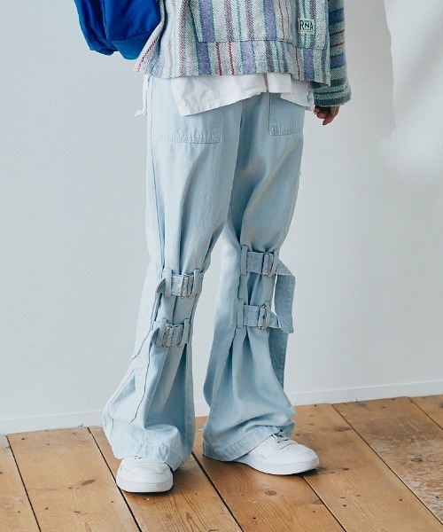 RNA(アールエヌエー)の「R4047 ベルトルーズパンツ(デニムパンツ・レディース・クリアブルー・MEDIUM)」の16枚目の写真