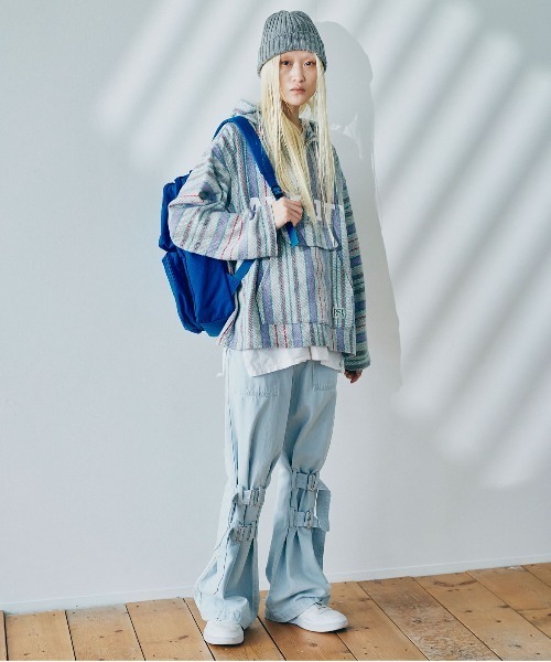 RNA(アールエヌエー)の「R4047 ベルトルーズパンツ(デニムパンツ・レディース・クリアブルー・MEDIUM)」の19枚目の写真