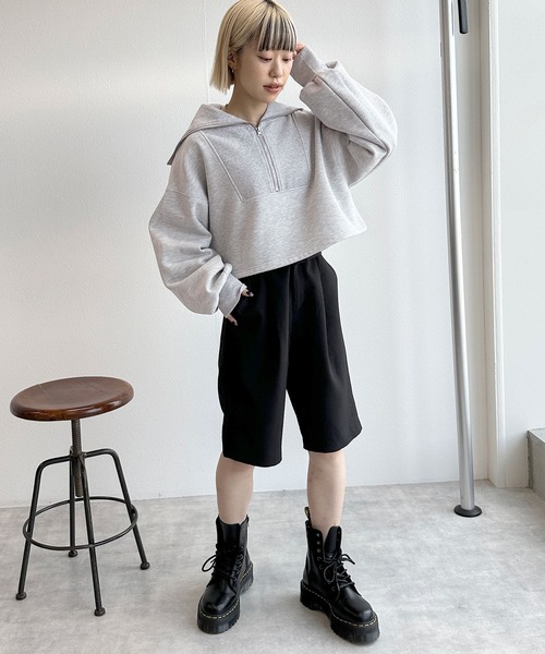 w closet(ダブルクローゼット)の「ハーフジップセーラーカラープルオーバー(スウェット・レディース・グレー/オフホワイト/スミクロ・FREE)」の20枚目の写真