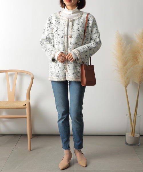 MAISON BREEZE(メゾンブリーズ)の「【MAISON BREEZE】ノーカラーツイード風ニットジャケット SCCH289(その他アウター・レディース・ホワイト/ブラック・FREE)」の13枚目の写真