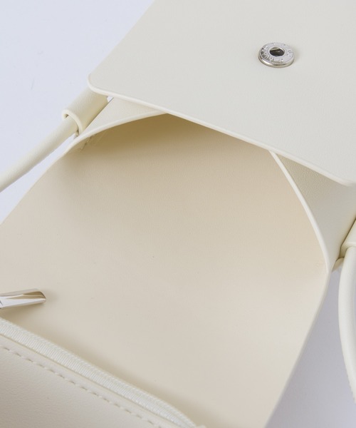 GIUNON（ジウノン）の「Smartphone shoulder bag / スマートフォンショルダーバッグ（スマホグッズ・レディース・ブラック/ピンク/アイボリー/ブラウン/ライトブルー/ベージュ・FREE）」の9枚目の写真