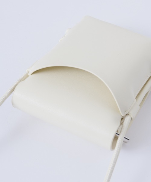 GIUNON（ジウノン）の「Smartphone shoulder bag / スマートフォンショルダーバッグ（スマホグッズ・レディース・ブラック/ピンク/アイボリー/ブラウン/ライトブルー/ベージュ・FREE）」の13枚目の写真