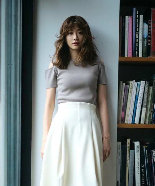 emmi(エミ)の「【emmi atelier】ウエーブバングル(バングル/リストバンド・レディース・ゴールド/シルバー・FREE)」の11枚目の写真