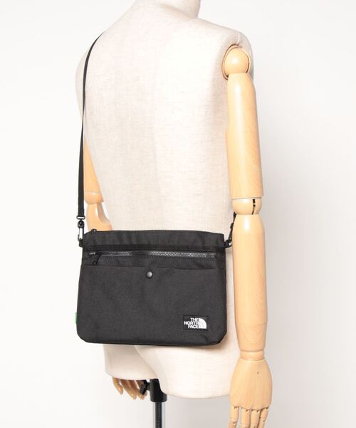THE NORTH FACE（ザノースフェイス）の「【THE NORTH FACE】ML Light Sling Bag ショルダーバッグ（ショルダーバッグ・レディース・ブラック・FREE）」の12枚目の写真