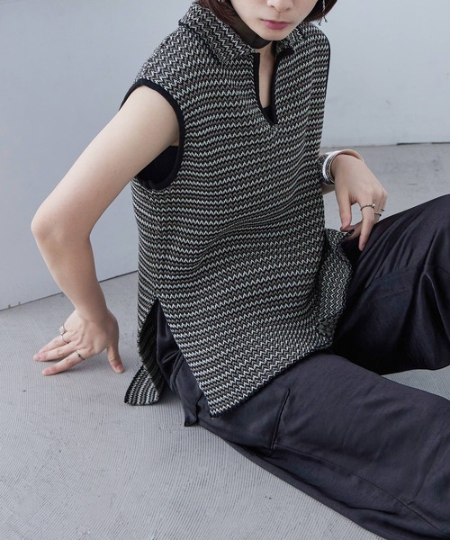 Fashion Letter(ファッションレター)の「シェブロン柄 キーネック リブニットベスト(ベスト・レディース・ブラック/ベージュ/グリーン/アイボリー・M)」の22枚目の写真