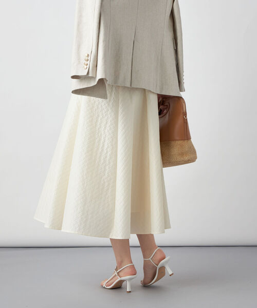 NOLLEY’S Sophi（ノーリーズソフィ）の「キルティングジャガードフレアスカート（スカート・レディース・イエロー/オフホワイト・38/36/34）」の8枚目の写真