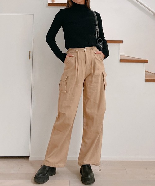 Vicente（ヴィセンテ）の「Cargo 2way pants（カーゴパンツ・レディース・ベージュ/ブラック・FREE）」の4枚目の写真