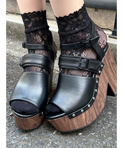 EATME（イートミー）の「ベルテッドウッドサンダル（サンダル・レディース・ブラック/アイボリー・S/M/L）」の12枚目の写真