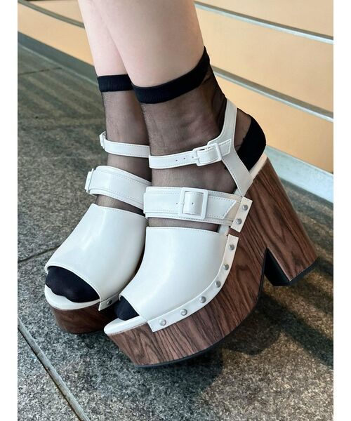 EATME（イートミー）の「ベルテッドウッドサンダル（サンダル・レディース・ブラック/アイボリー・S/M/L）」の22枚目の写真