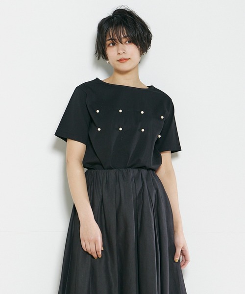 INED CLARO（イネドクラロ）の「パールTシャツ（Tシャツ/カットソー・レディース・ブラック/ライトグリーン・フリー）」の9枚目の写真