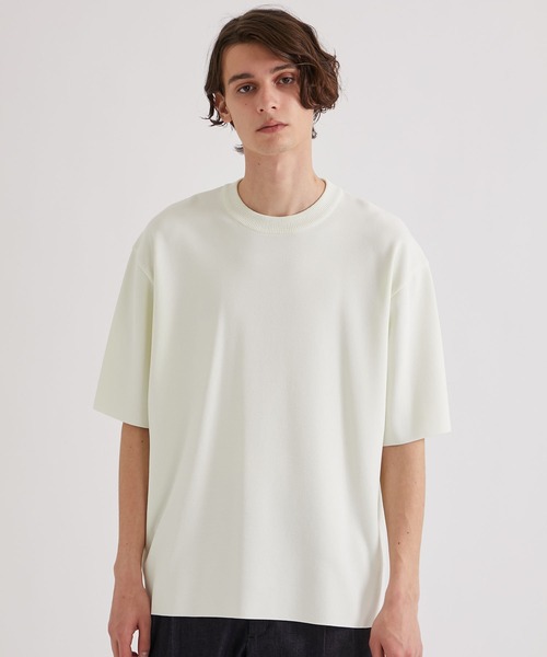 UNITED TOKYO(ユナイテッドトウキョウ)の「ミラノリブストレッチニットTシャツ(Tシャツ/カットソー・メンズ・ブラック/オフホワイト/ラベンダー/グレイッシュブルー・1/2/3)」の3枚目の写真